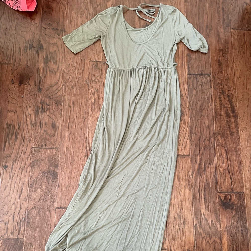 Green Boohoo maxi dress